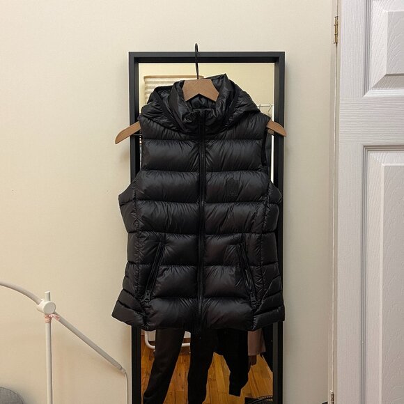 Mackage Cleo Cleo Light Down Vest Coat in Black women 4/6 kid 14 year old - Picture 2 of 9